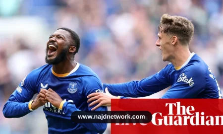إيفرتون يخطف تعادلًا مثيرًا من مانشستر يونايتد في الدوري الإنجليزي