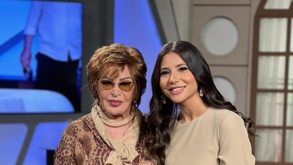 صفية العمري تكشف سبب غيابها عن الشاشة وتحذر من شائعات الموت والعمى